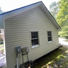 Vinyl-Siding-Cleaning-in-Brevard-NC 4